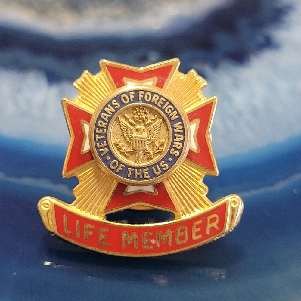 Military Pin lapel.